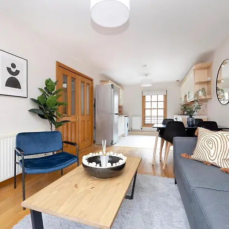 Joivy Bright And Cosy Flat Near The Scotland Gallery Edinburgh Exterior photo