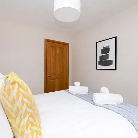 Joivy Bright And Cosy Flat Near The Scotland Gallery Edinburgh Exterior photo